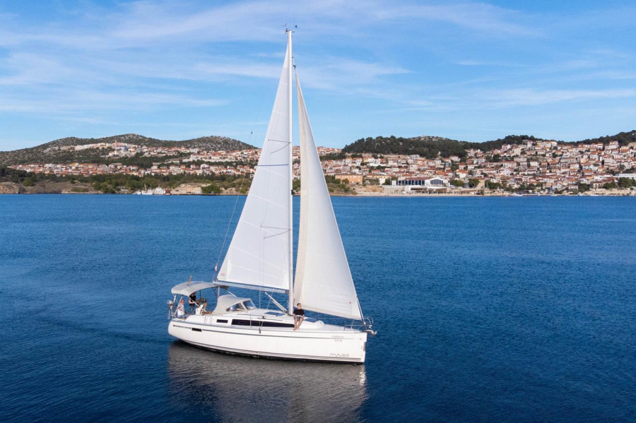 Photo #1 - Bavaria Cruiser 33 (Cleopatra) en Marina Mandalina - 43832