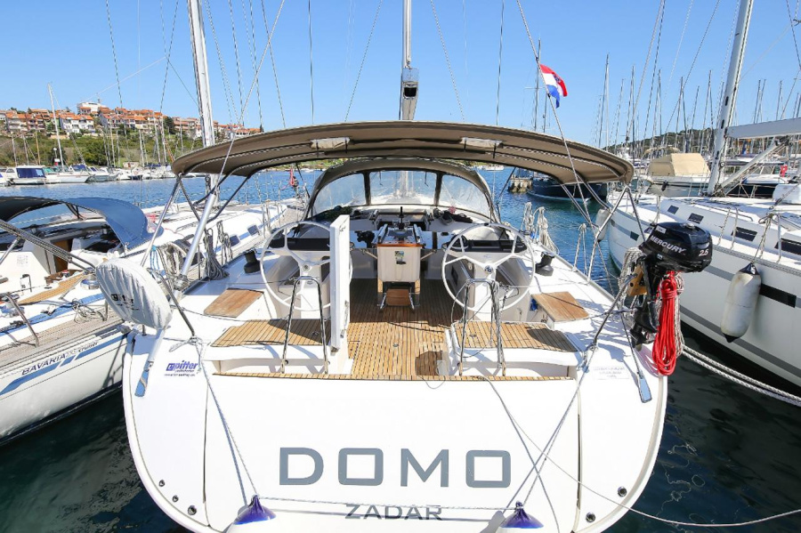 Photo #1 - Bavaria Cruiser 56 - 5 + 1 cab. (Domo) en Marina Tehnomont Veruda - 43842