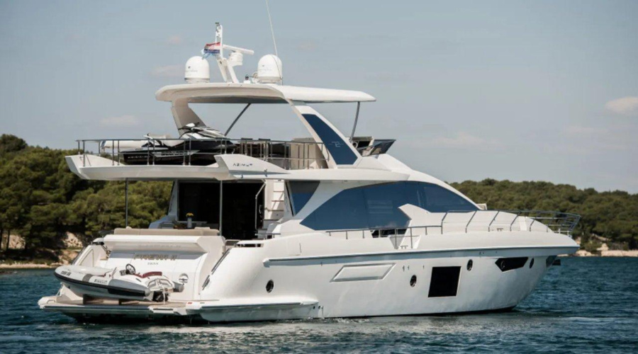 Photo #1 - Azimut 72 Fly (Alyss) in Yachtclub Seget (Marina Baotić) - 61217