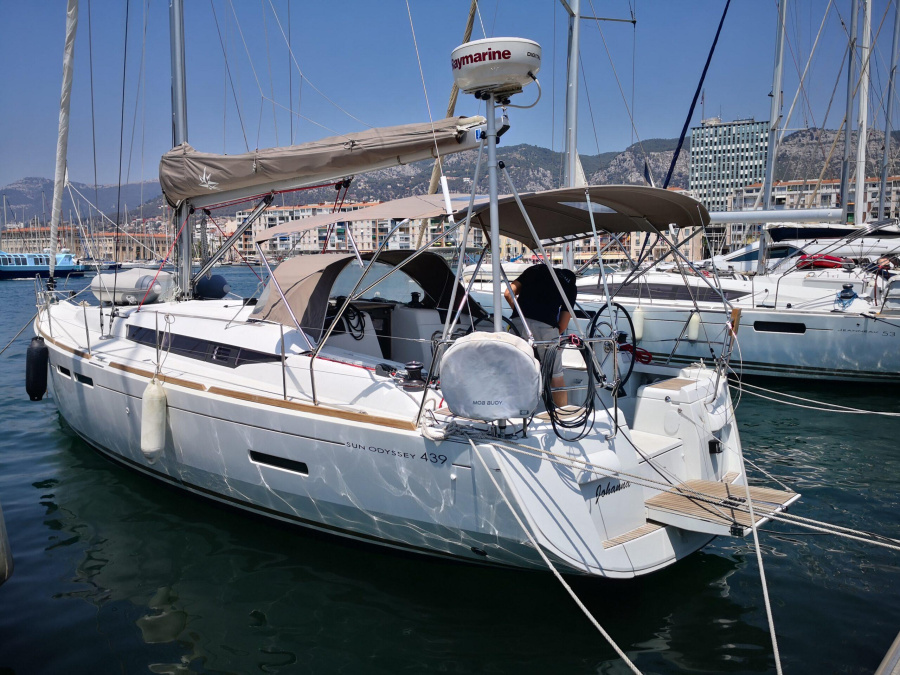 Photo #1 - Sun Odyssey 439 (Johanna) in Toulon, Darse Vieille - 61408