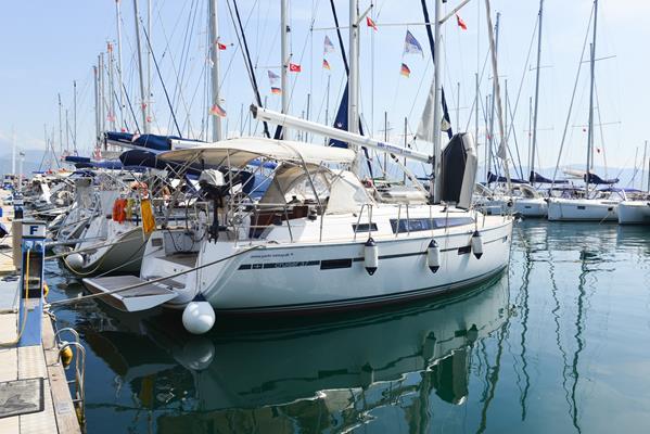 Photo #1 - Bavaria Cruiser 37 - 3 cab. (Kedi) in Ece Saray Marina Resort - 43885