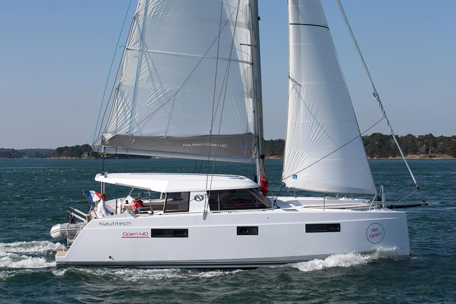 Photo #1 - Nautitech 40 Open - 4 + 2 cab. (CLASS) in Corsica - 61530