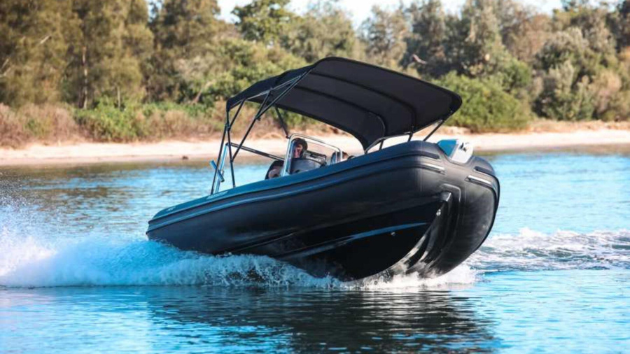 Photo #1 - Predator 700 T (NN) en Amadria Yacht Marina - 61794