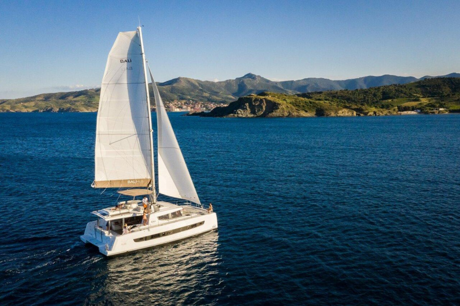 Photo #1 - Bali 4.8 - 5 + 1 cab (CattyShack) in BVI, Hodge's Creek Marina - 61988