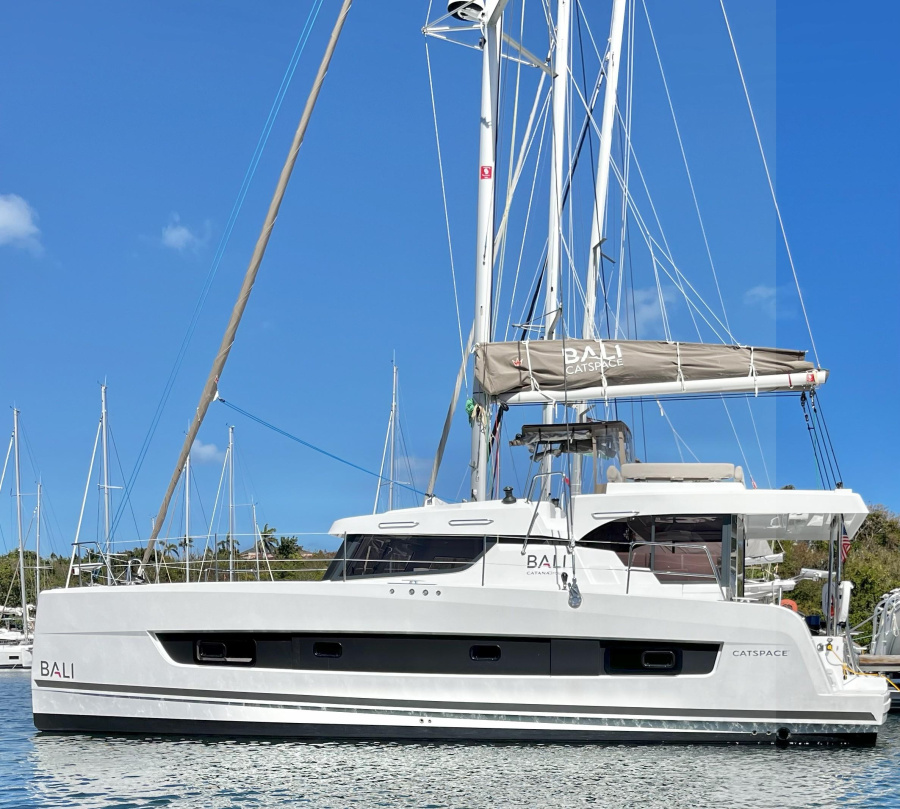 Photo #1 - Bali Catspace (Pinnacle Cat) in BVI, Hodge's Creek Marina - 62002