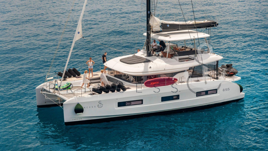 Photo #1 - Lagoon 55 - 4 cab. (Princess S) in Marina - 61728
