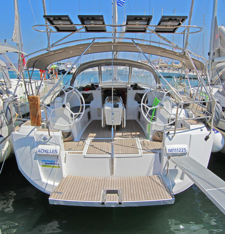 Photo #1 - Sun Odyssey 509 - 5 cab. (Achilles) en main port - 43998