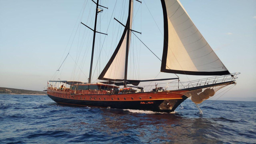 Photo #1 - Stella Maris (Stella Maris) in Harbour - 63361