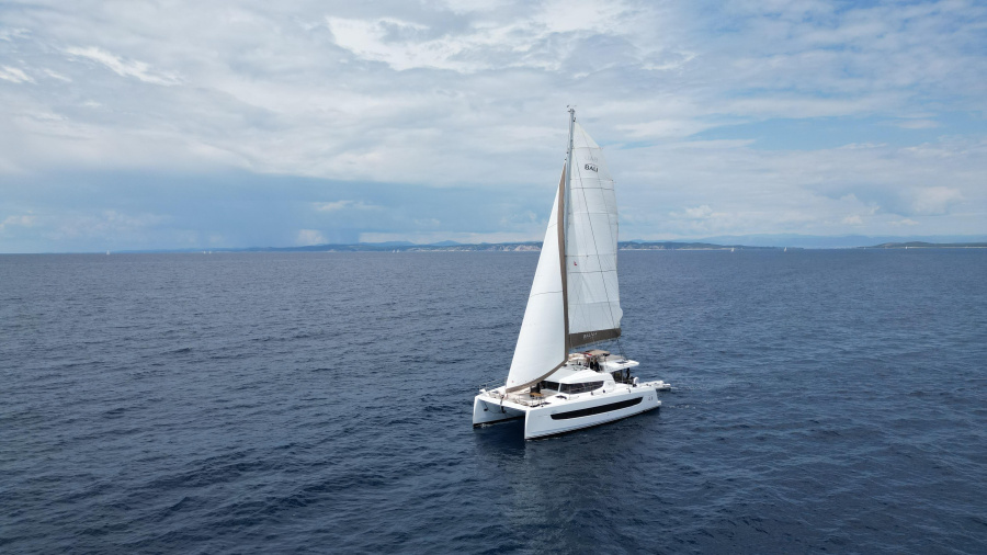 Photo #1 - Bali 4.4 - 4 + 1 cab. (Thetis) in Marina Frapa - 63318