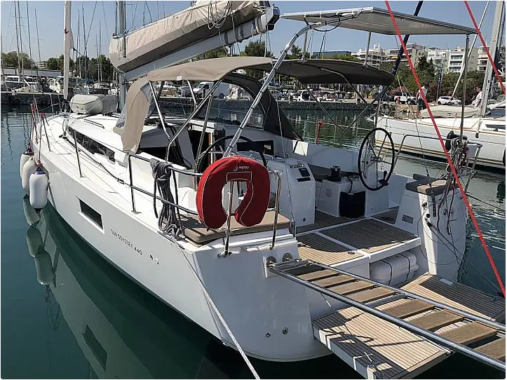 Photo #1 - Sun Odyssey 440 (Tikal III) en Lefkas, D-Marin - 63602