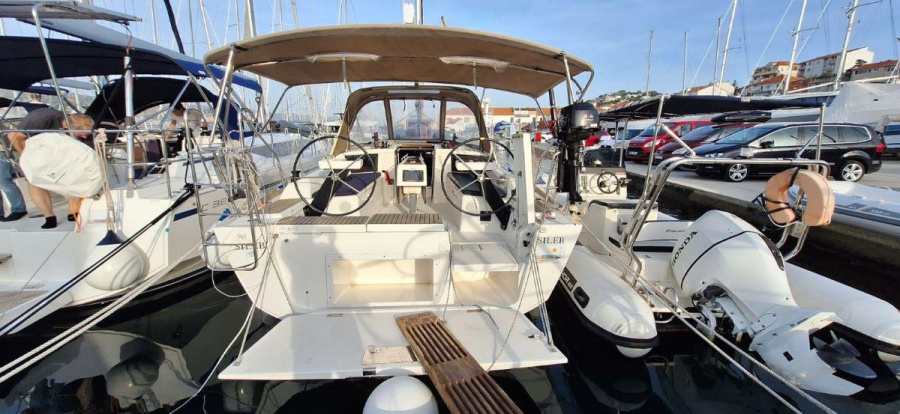 Photo #1 - Dufour 360 GL - 3 cab. (Sileb) in ACI Marina - 44254