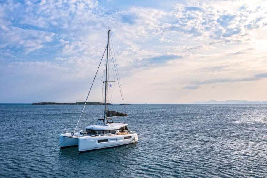 Photo #1 - Lagoon 40 - 4 + 2 cab (il Vento) en Corfu, Gouvia Marina - 44360