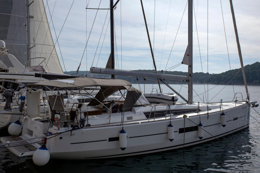 Photo #1 - Dufour 520 GL (Nerthag) en Marina Tehnomont Veruda - 44409