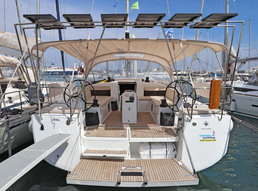 Photo #1 - Sun Odyssey 490 - 5 cab. (Avra) in main port - 44419