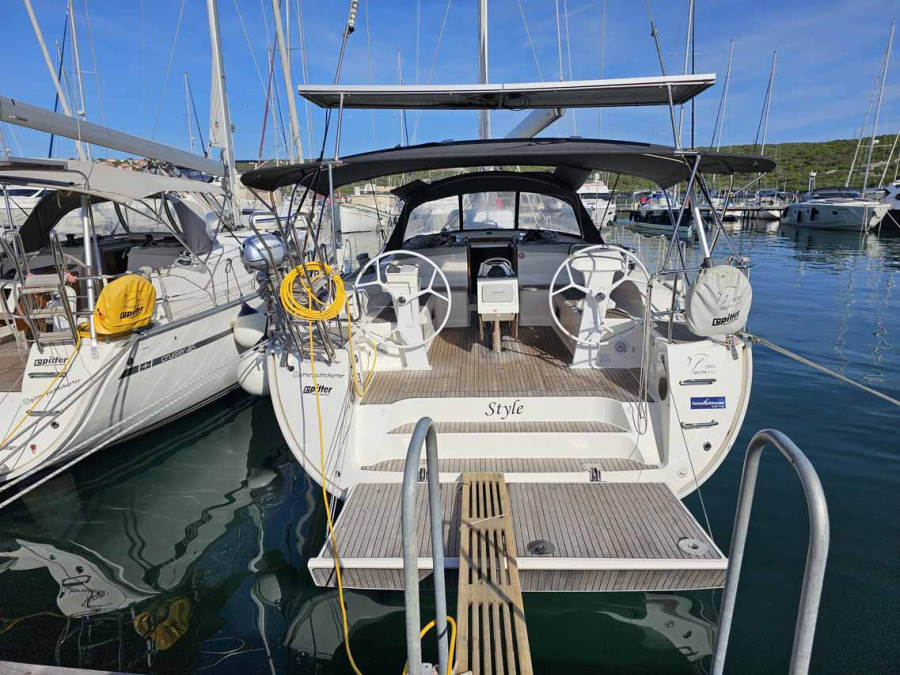 Photo #1 - Bavaria Cruiser 51 Style - 5 cab. (Style) in Marina Punat - 44511