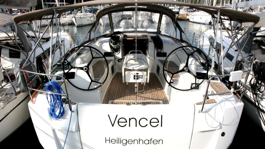 Photo #1 - Sun Odyssey 479 - 4 cab. (Vencel) in Marina Tehnomont Veruda - 44524