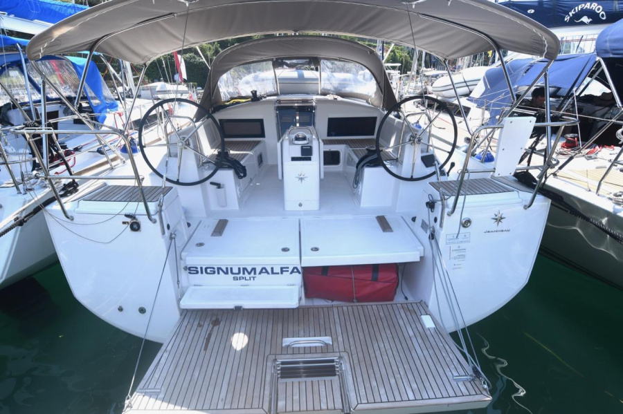 Photo #1 - Sun Odyssey 440 (Signum Alfa) in Komolac, ACI Marina - 44526