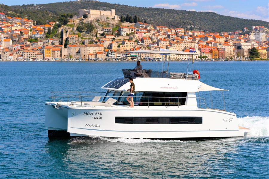 Photo #1 - Fountaine Pajot MY 37 - 3 cab. (Mon Ami) in Marina Mandalina - 44550