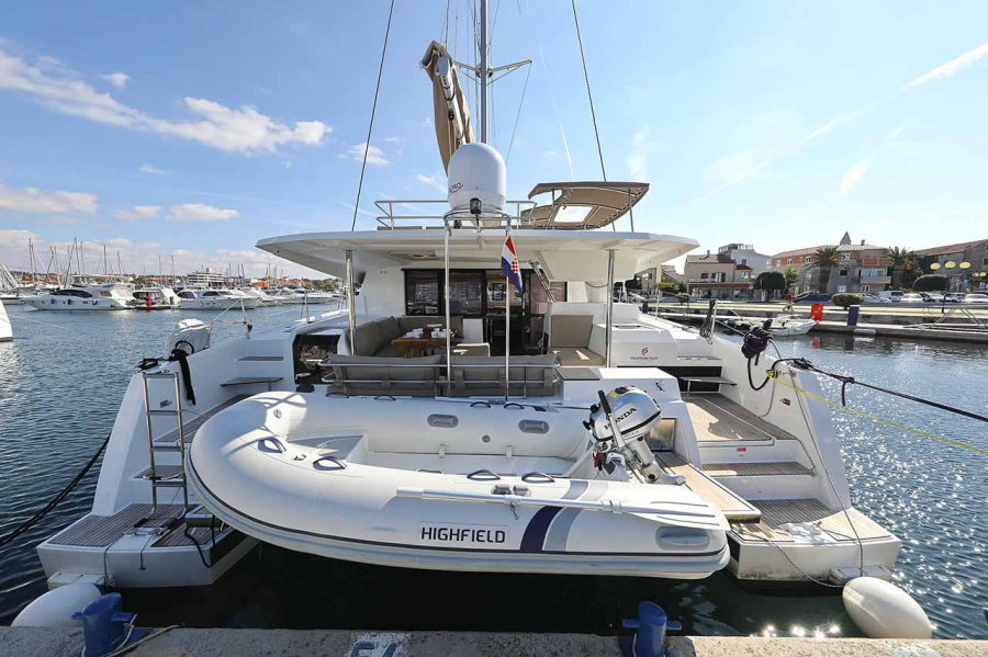 Photo #1 - Fountaine Pajot Saona 47 Quintet - 5 + 1 cab. (Fee) in Marina Kornati - 44563