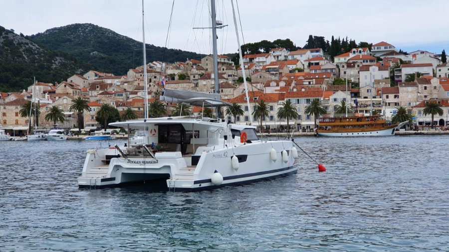 Photo #1 - Fountaine Pajot Astrea 42 - 4 + 2 cab. (Ocean Runner) en Yachtclub Seget (Marina Baotić) - 44605