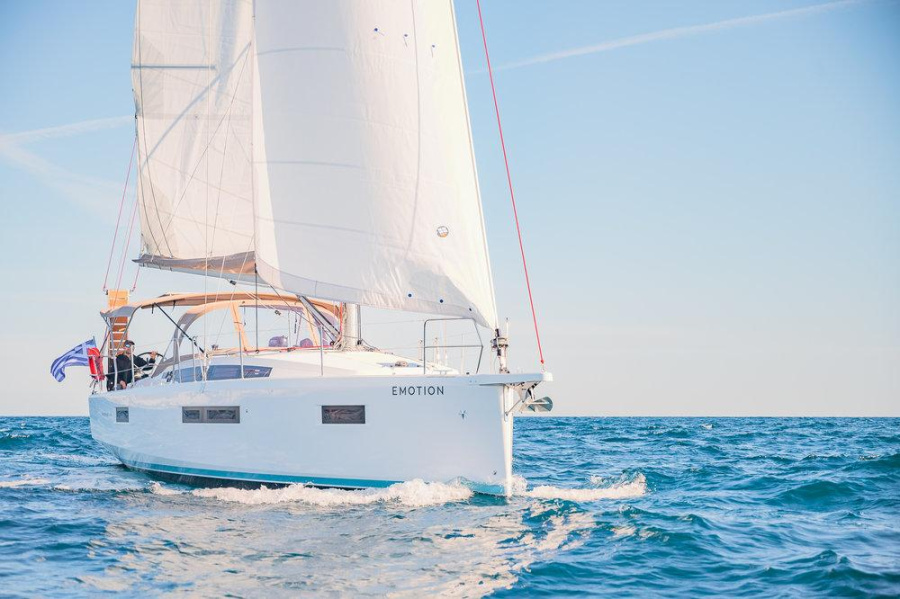 Photo #1 - Sun Odyssey 410 - 3 cab. (Emotion) in Lefkas, D-Marin - 44671