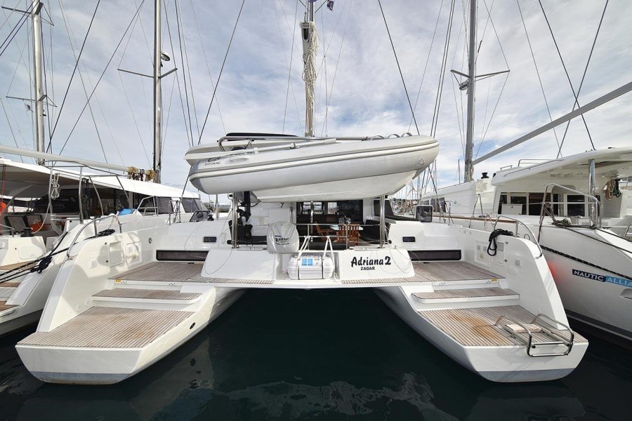 Photo #1 - Lagoon 42 - 4 + 2 cab. (Adriana 2) in Marina (ex.SCT) - 44729