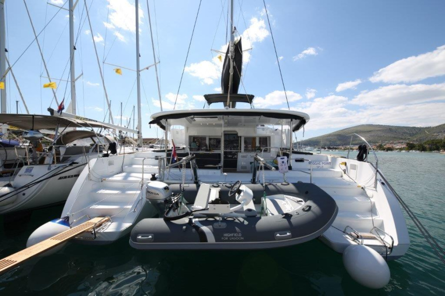 Photo #1 - Lagoon 450 - 4 + 2 cab. (Reggae Point) en Komolac, ACI Marina - 44737