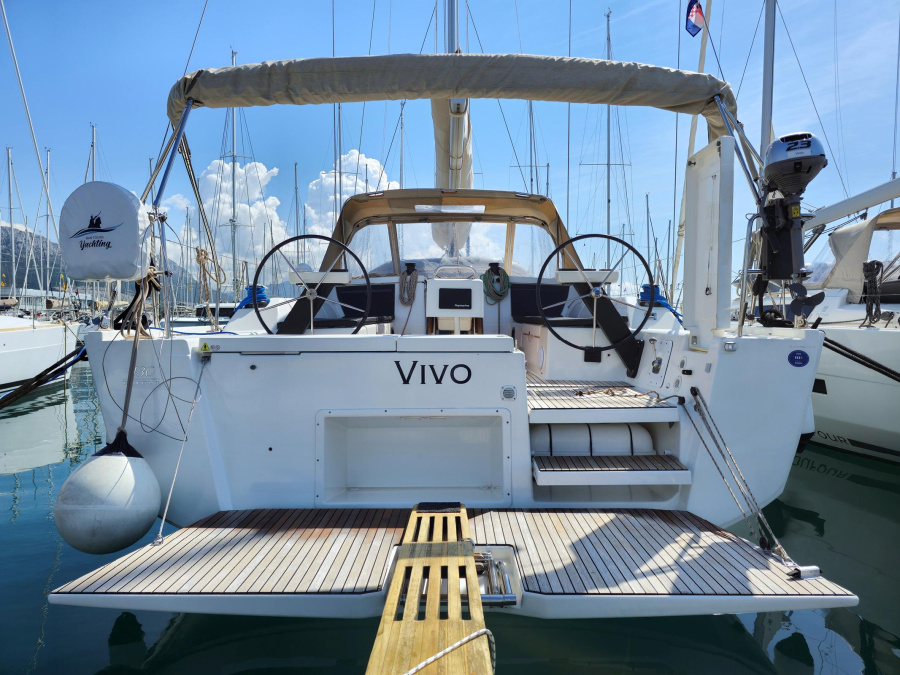 Photo #1 - Dufour 430 GL (Vivo) in Marina Frapa - 44747