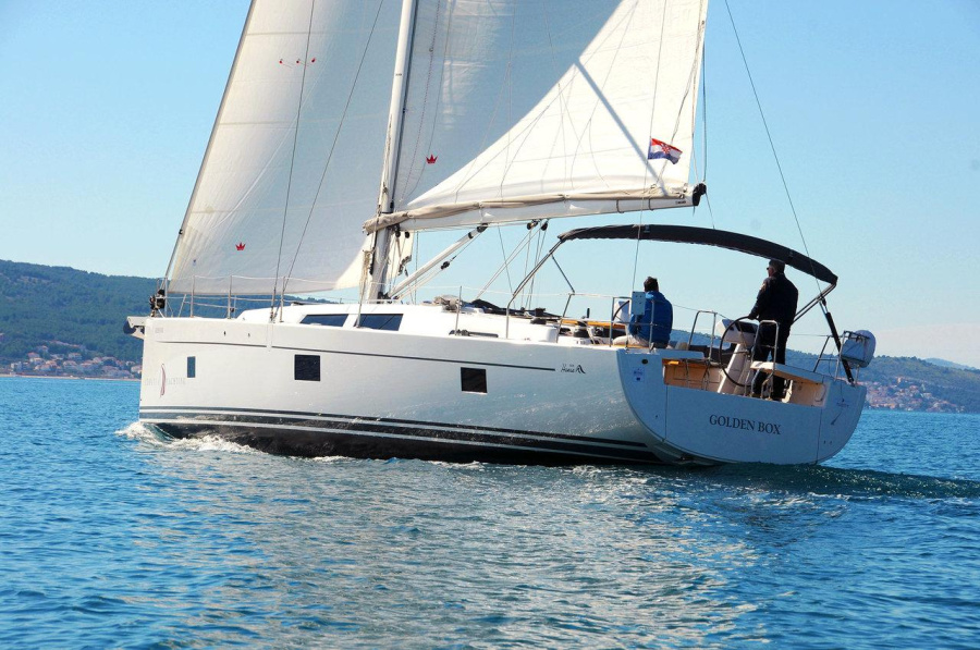 Photo #1 - Hanse 508 - 5 + 1 cab. (Golden Box) in Marina - 44977