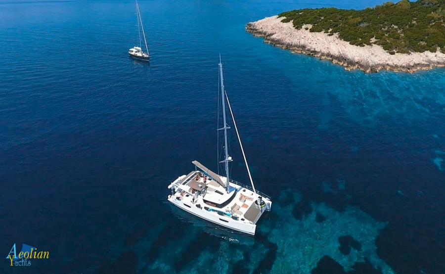 Photo #1 - Lagoon 50 - 6 + 2 cab. (Aeolian Myth) in Marina - 45029
