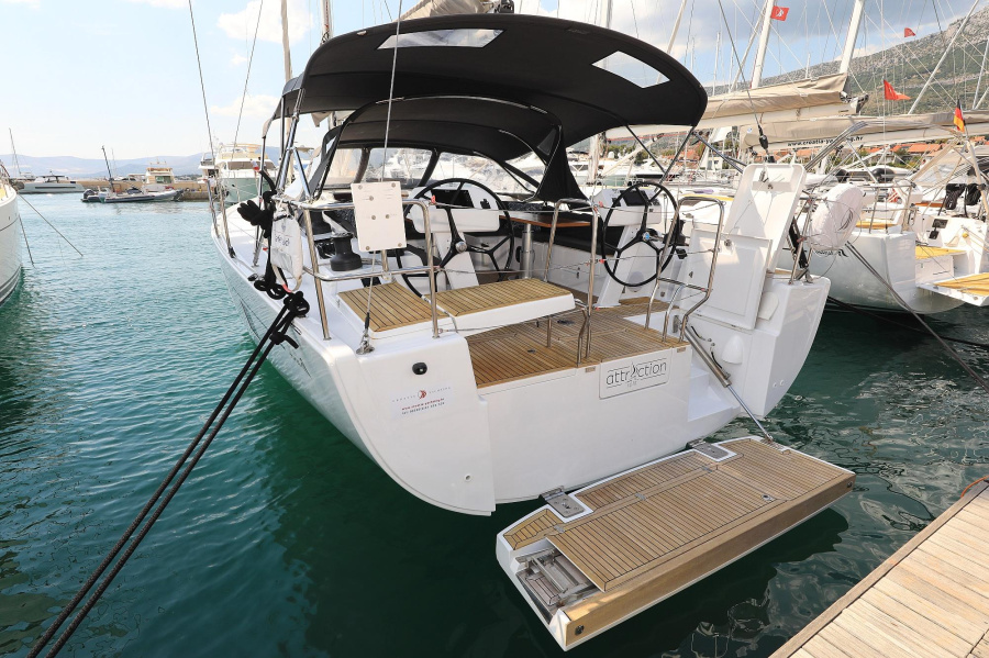 Photo #1 - Hanse 508 - 5 + 1 cab. (Attraction) en Yachtclub Seget (Marina Baotić) - 45165