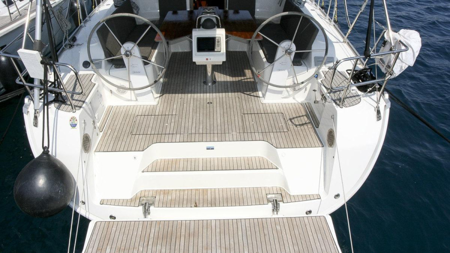 Photo #1 - Bavaria Cruiser 46 - 4 cab. (Beef) en Marina Tehnomont Veruda - 45212
