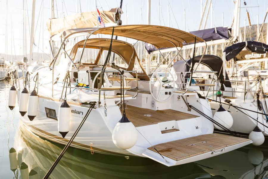 Photo #1 - Elan Impression 40 (Danu) in Marina - 45245