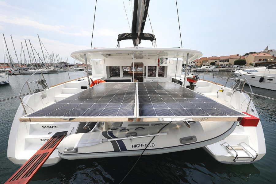 Photo #1 - Lagoon 450 F - 4 + 2 cab. (Sunce) in Marina Tehnomont Veruda - 45288