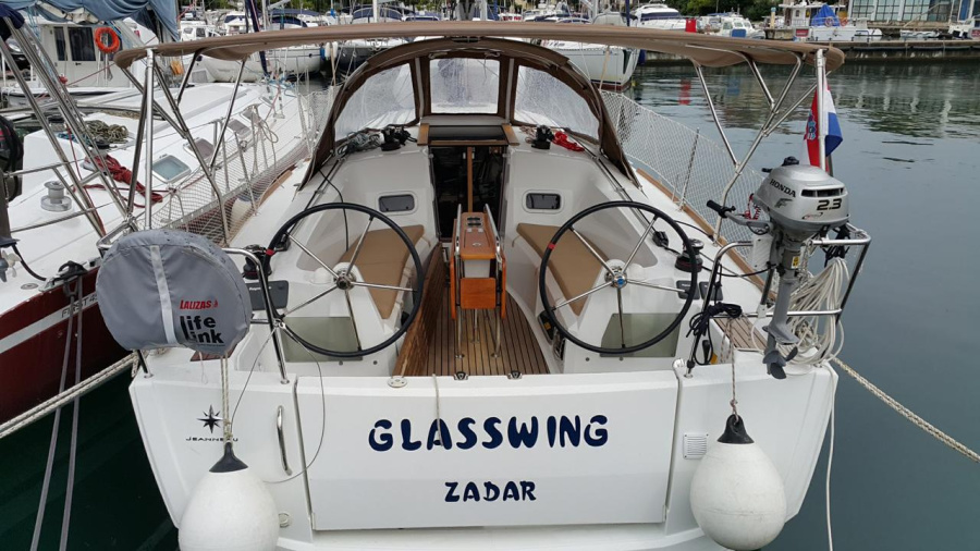 Photo #1 - Sun Odyssey 349 - 2 cab. (Glasswing) in Marina Zadar (ex. Tankerkomerc) - 45353