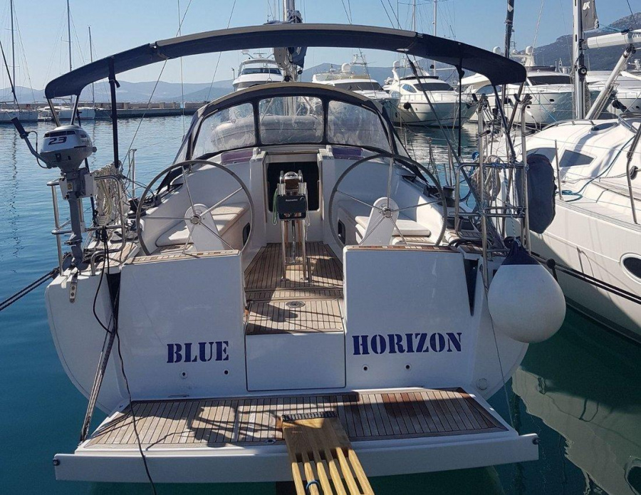 Photo #1 - Hanse 345 (Blue Horizon) in Marina - 45411