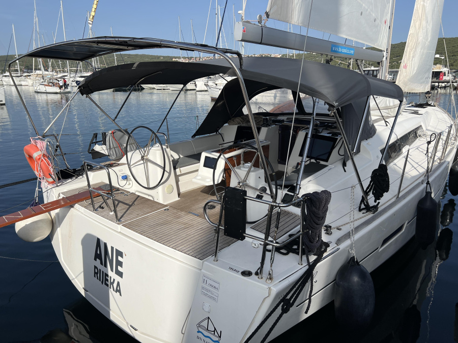 Photo #1 - Dufour 460 GL - 5 cab. (Ane) in Marina Punat - 45561