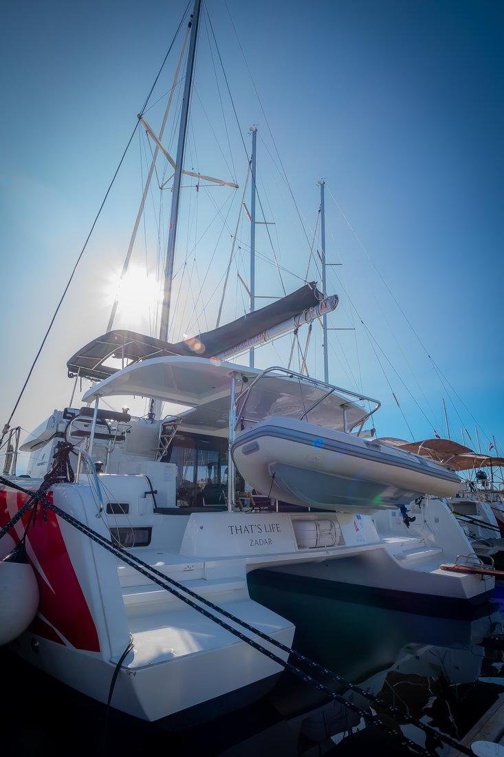 Photo #1 - Lagoon 42 - 4 + 2 cab. (That's Life) en Marina Kornati - 45562