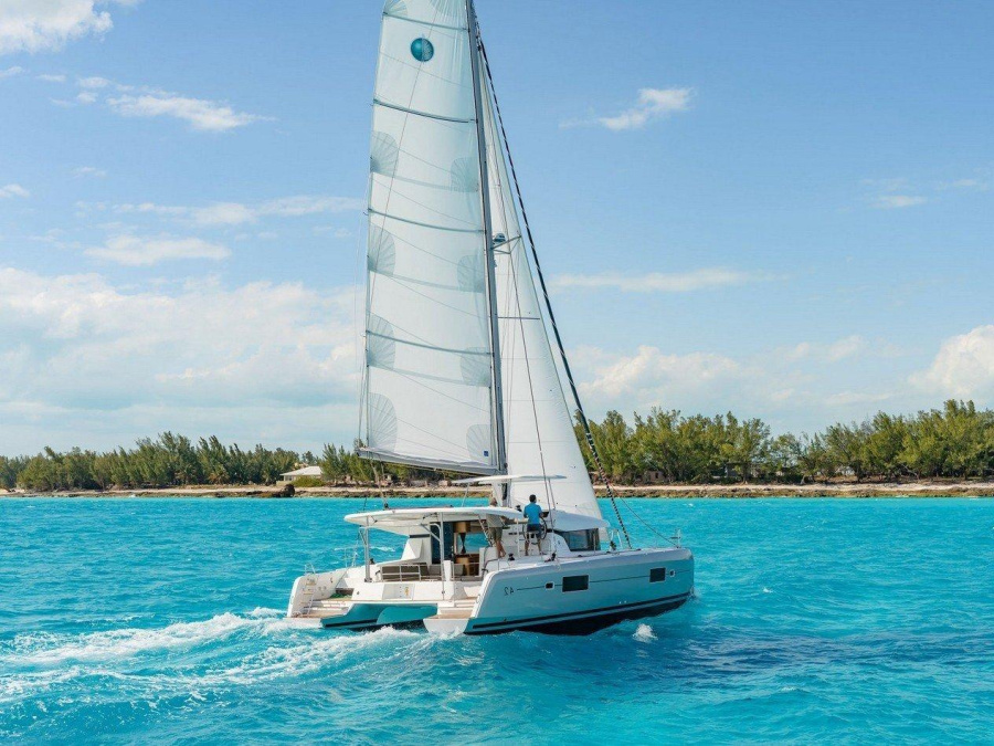 Photo #1 - Lagoon 420 - 6 cab. (Dynamis) en  - 45734