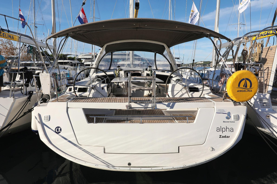 Photo #1 - Oceanis 48 - 5 cab. (Alpha) in Marina (ex.SCT) - 46302