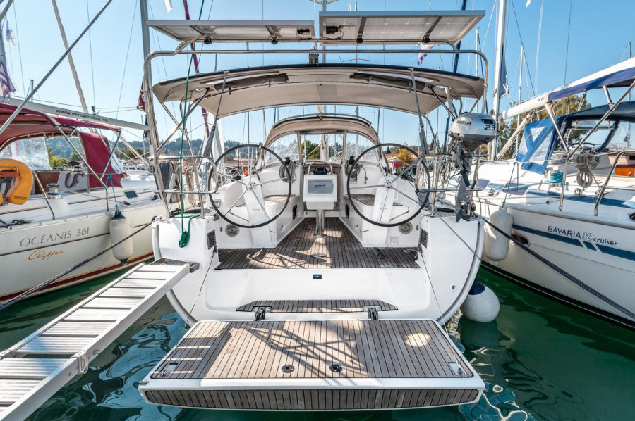 Photo #1 - Bavaria Cruiser 37 - 3 cab. (Poseidon) en Corfu, Gouvia Marina - 46340