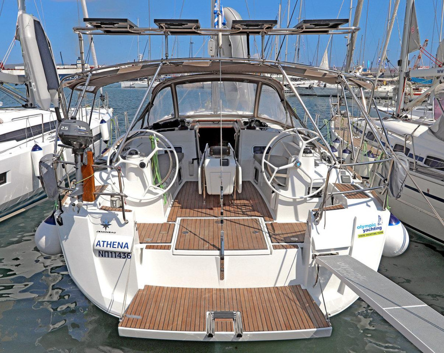 Photo #1 - Sun Odyssey 479 - 4 cab. (Athena) in main port - 46413