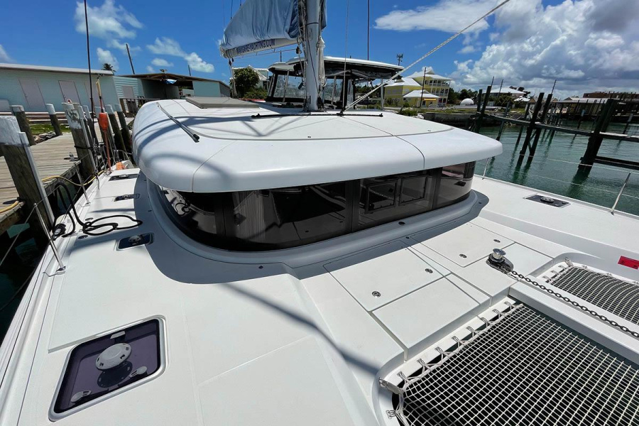 Photo #1 - Lagoon 42 - 4 + 2 cab. (Lili) in Resort & Marina - 46460