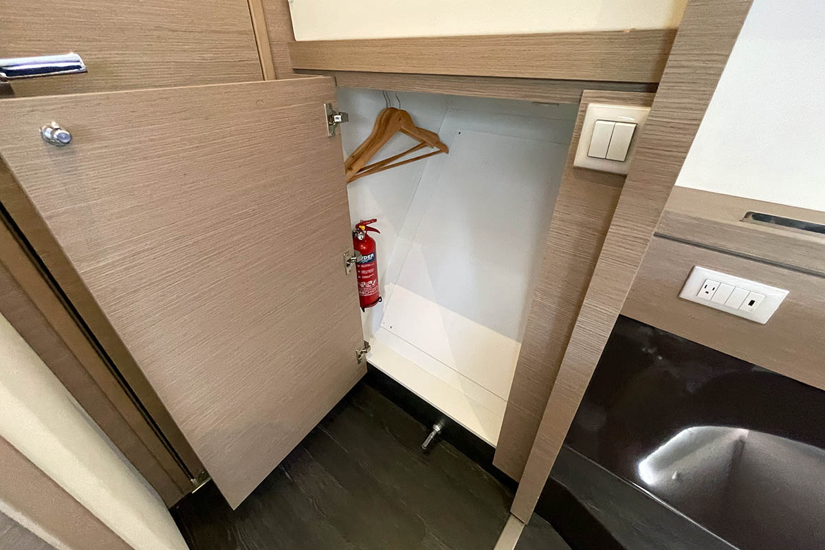 Photo #19 - Fountaine Pajot Lucia 40 - 3 cab. (Jaxnjoe com) in Nanny Cay - 27295