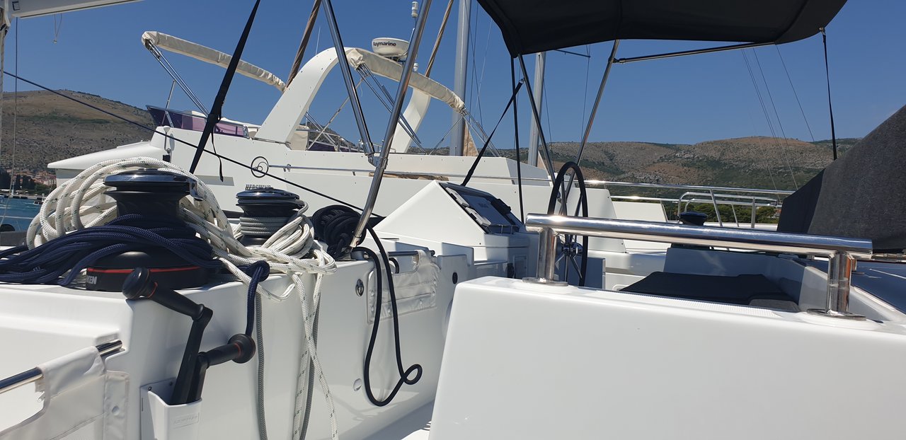 Photo #6 - Lagoon 450 - 4 + 2 cab. (Calm Point) in Trogir - 27339