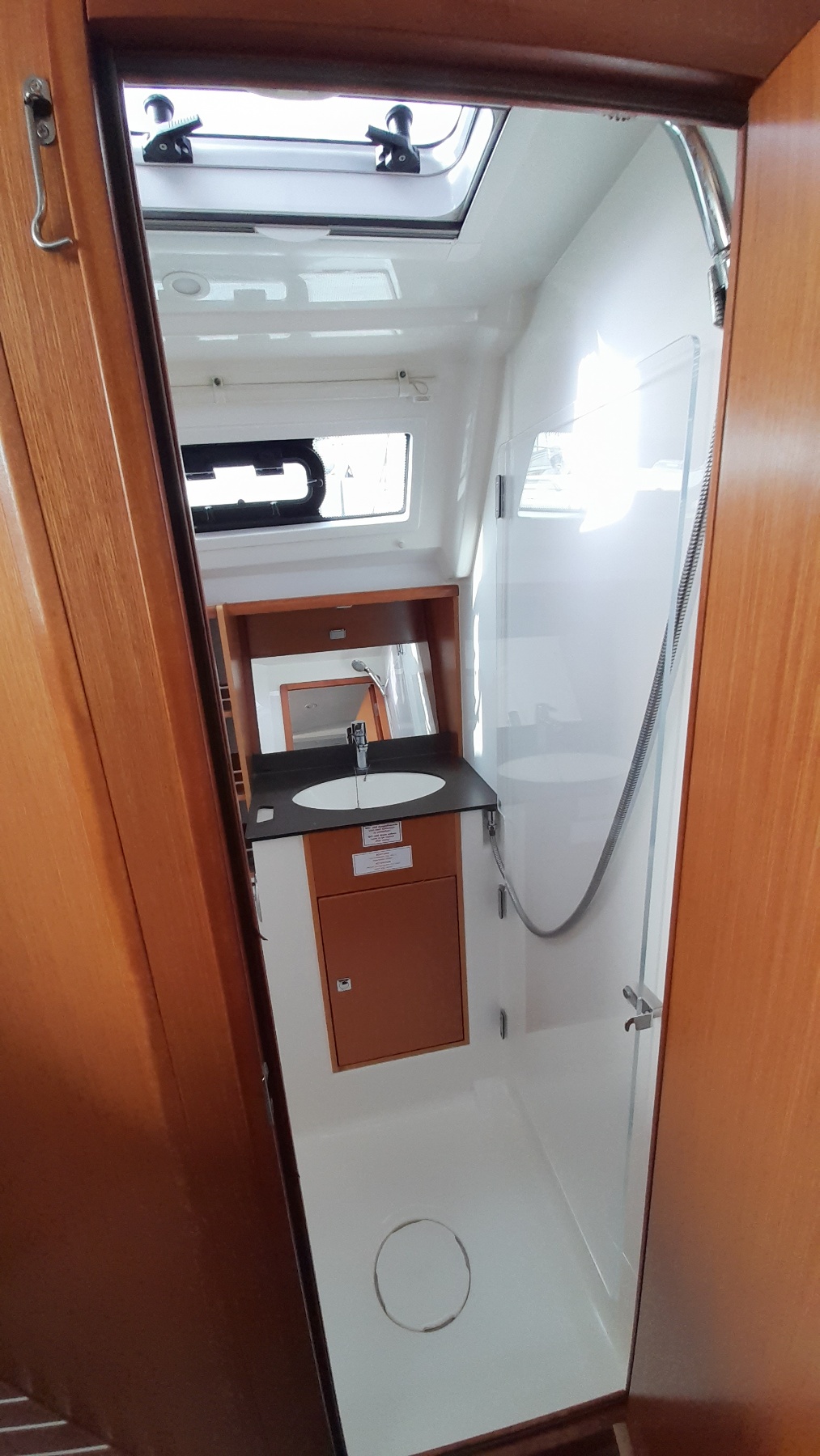Photo #12 - Bavaria Cruiser 37 - 3 cab. (Nenemia) in Rhodos - 27355
