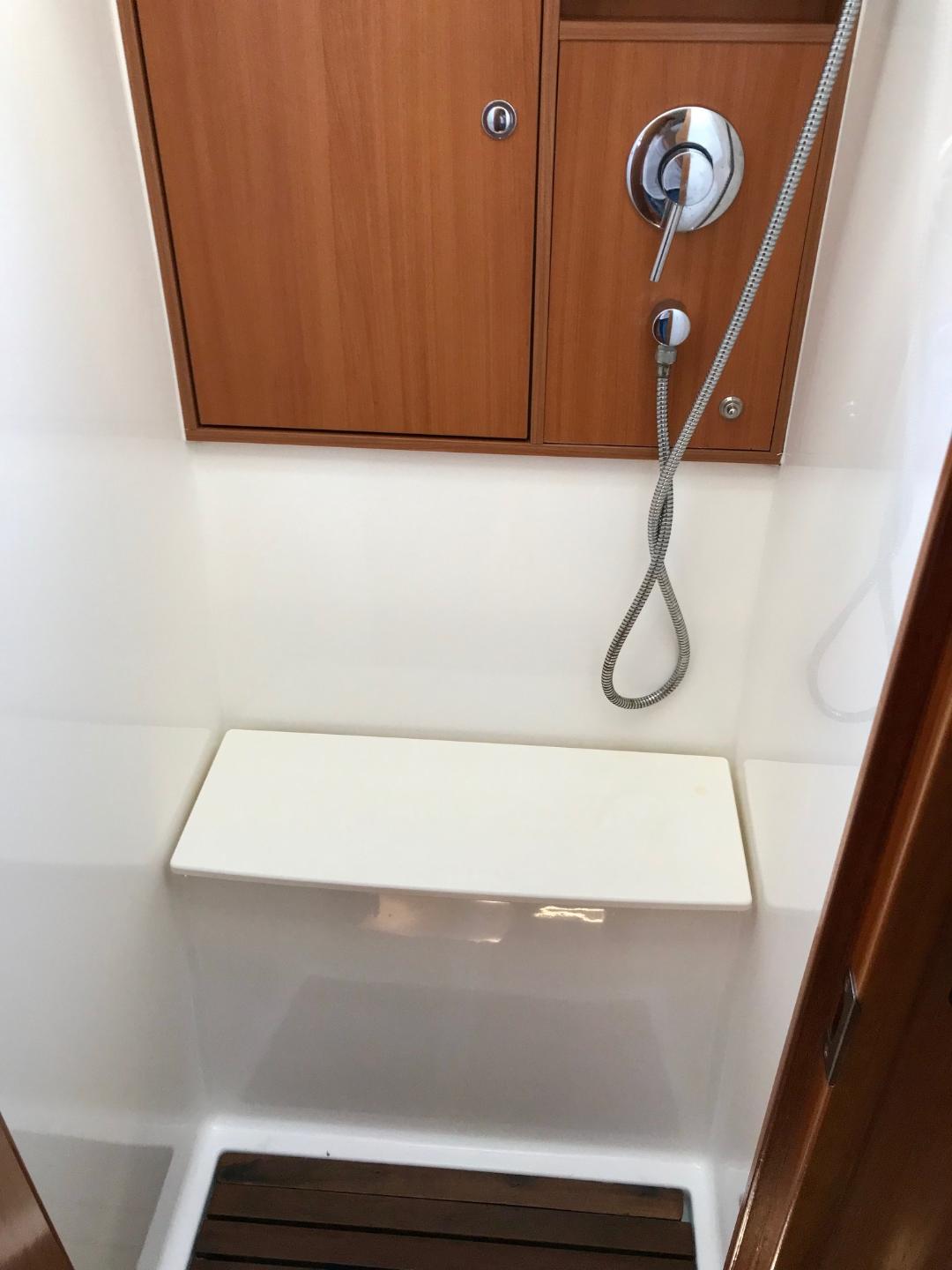 Photo #17 - Bavaria Cruiser 45 - 4 cab. (Midas) in Lefkada - 27396