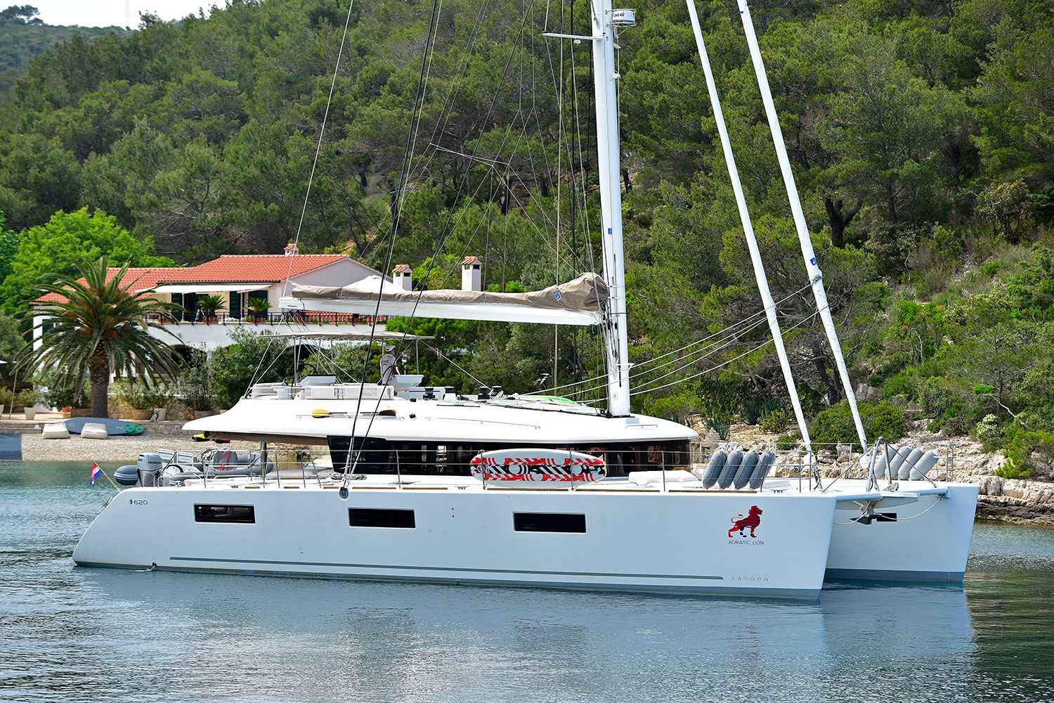 Photo #3 - Lagoon 620 - 6 + 2 cab. (Adriatic Lion) in Split - 27414