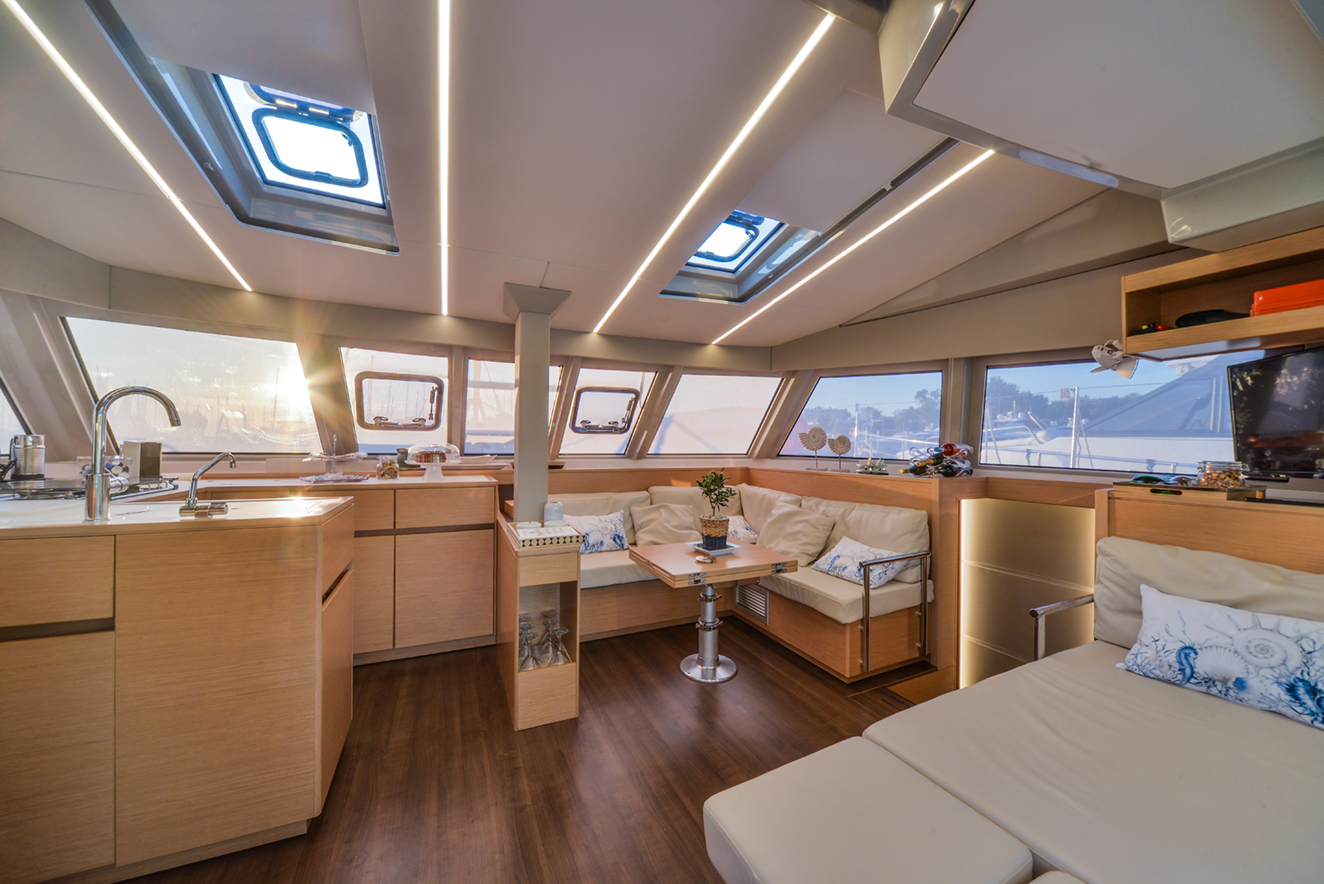 Photo #10 - Nautitech 46 Fly (Odyssey) in Atene - 27428
