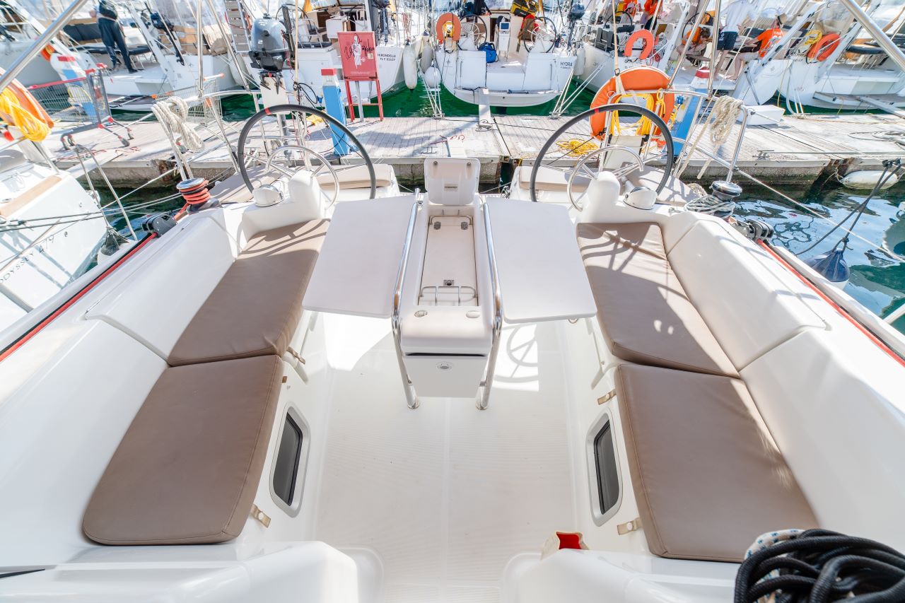 Photo #8 - Sun Odyssey 449 (SICILY) en Athènes - 27504